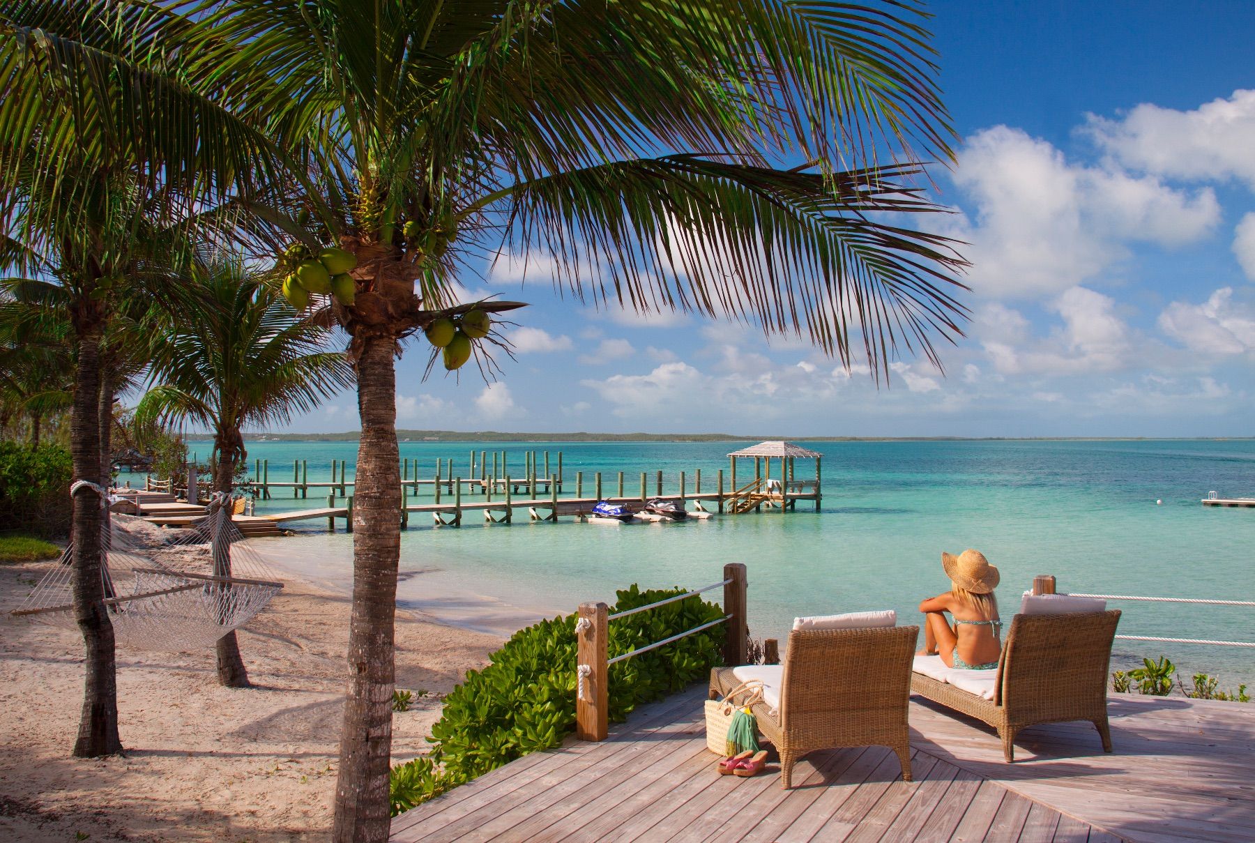 Three Bees at Harbour Island villa photo.